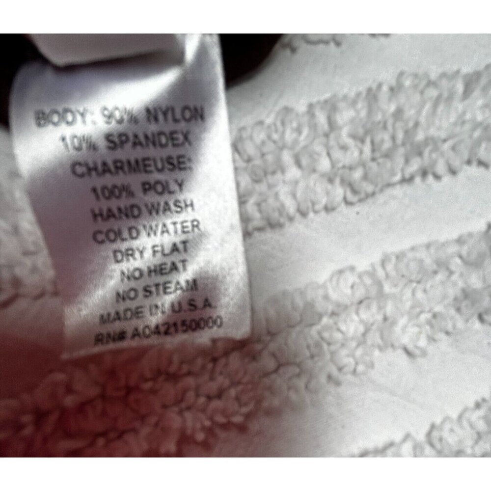 Origami Imagiro Women's Patchwork Crochet V-Neck … - image 5